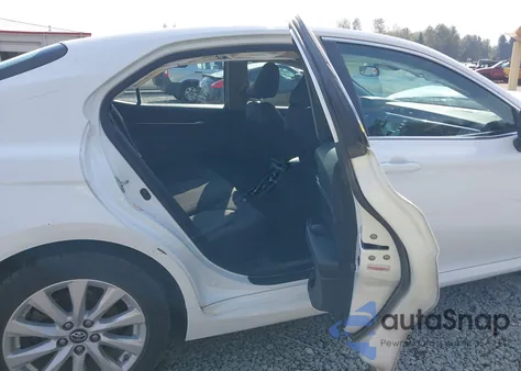 2018 Toyota Camry Le из США, поврежденный, VIN 4T1B11HK1JU057170